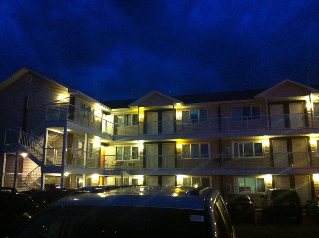 Raccoon Lodge Motel Сильван-Лейк Экстерьер фото